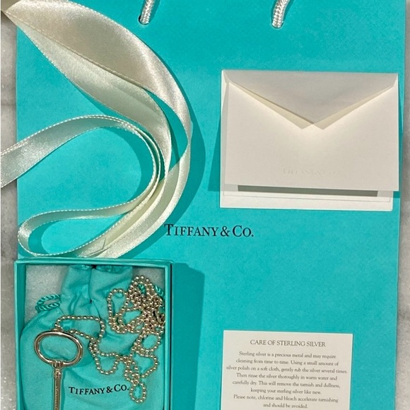 Tiffany & Co. Sterling Silver 925 Oval Key Pendant 2.5” With 30” Ball Chain - Picture 8 of 12